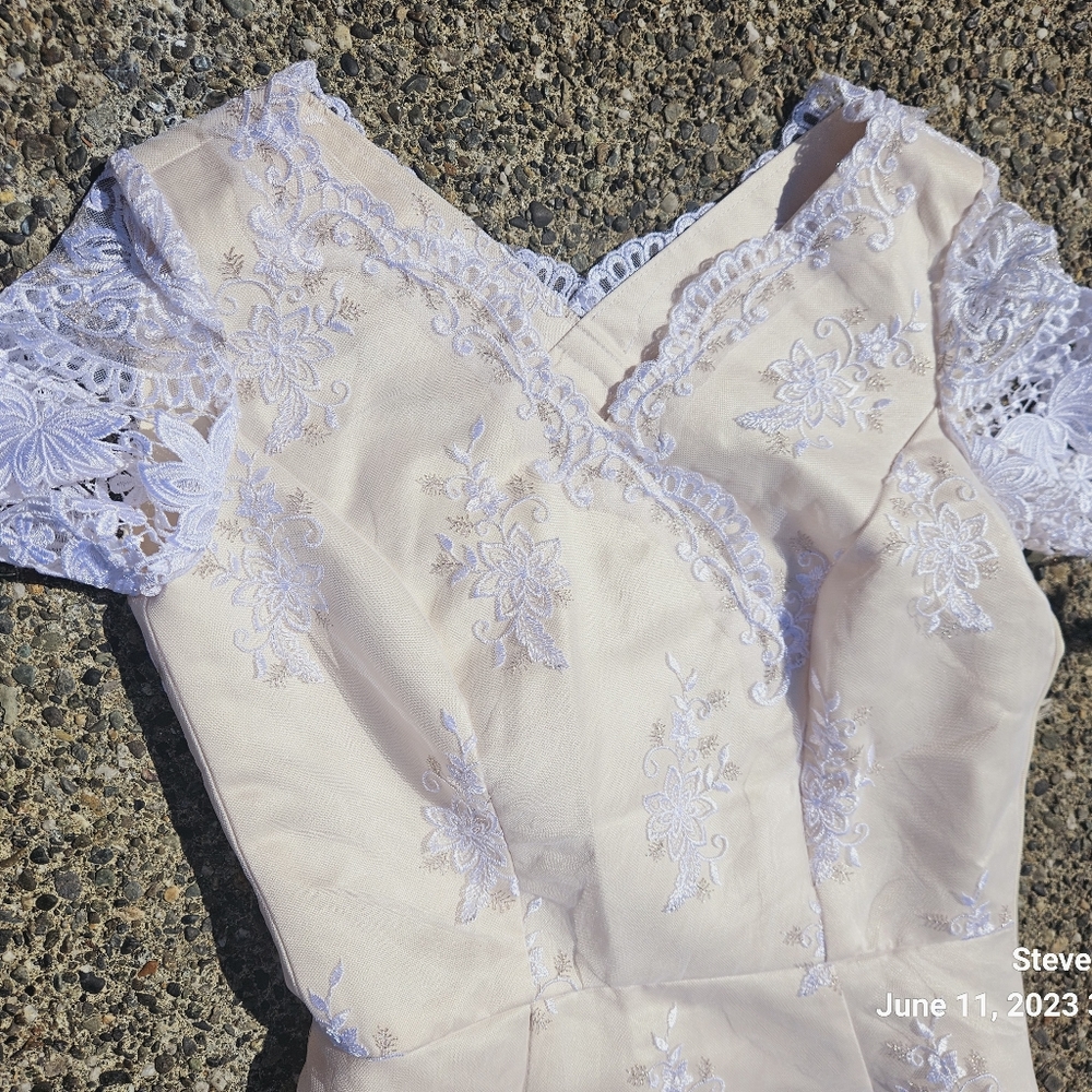 HANDMADE LACE WEDDING DRESS